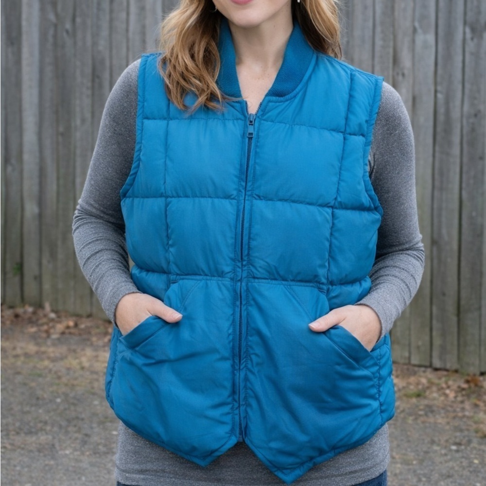 WOMEN’S BLUE VINTAGE EDDIE BAUER PUFFY DOWN VEST SIZE LARGE//MEDIUM